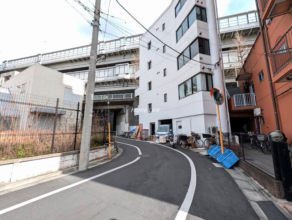 クオリティ大山　北側 前面道路